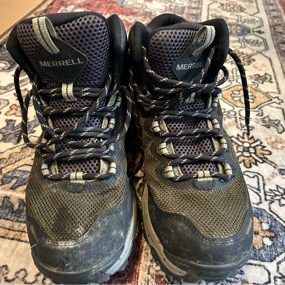Merrell Black and Gray Athletic Shoes
